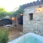 Alojamento de Acomodação e Pequeno-almoço Romantiques Avec Jacuzzi Privatif Ou Baignoire Ronde Terrazzo 4*