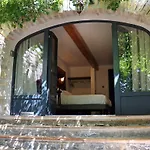 Romantiques Avec Jacuzzi Privatif Ou Baignoire Ronde Terrazzo Saint-Hippolyte-du-Fort