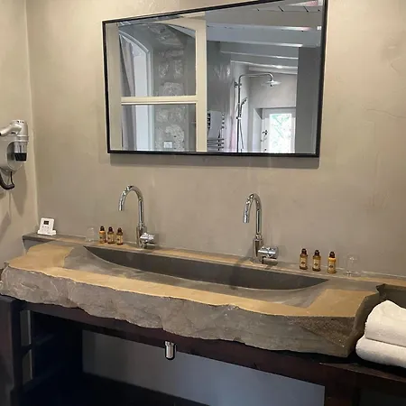 L'amourier En Cevennes, Romantiques Avec Jacuzzi Privatif Ou Baignoire Ronde Terrazzo 4*