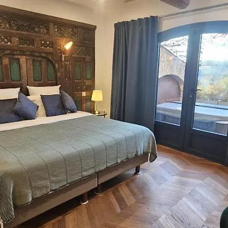 Bed & Breakfast L'amourier En Cévennes, Romantiques Avec Jacuzzi Privatif Ou Baignoire Ronde Terrazzo Saint-Hippolyte-du-Fort